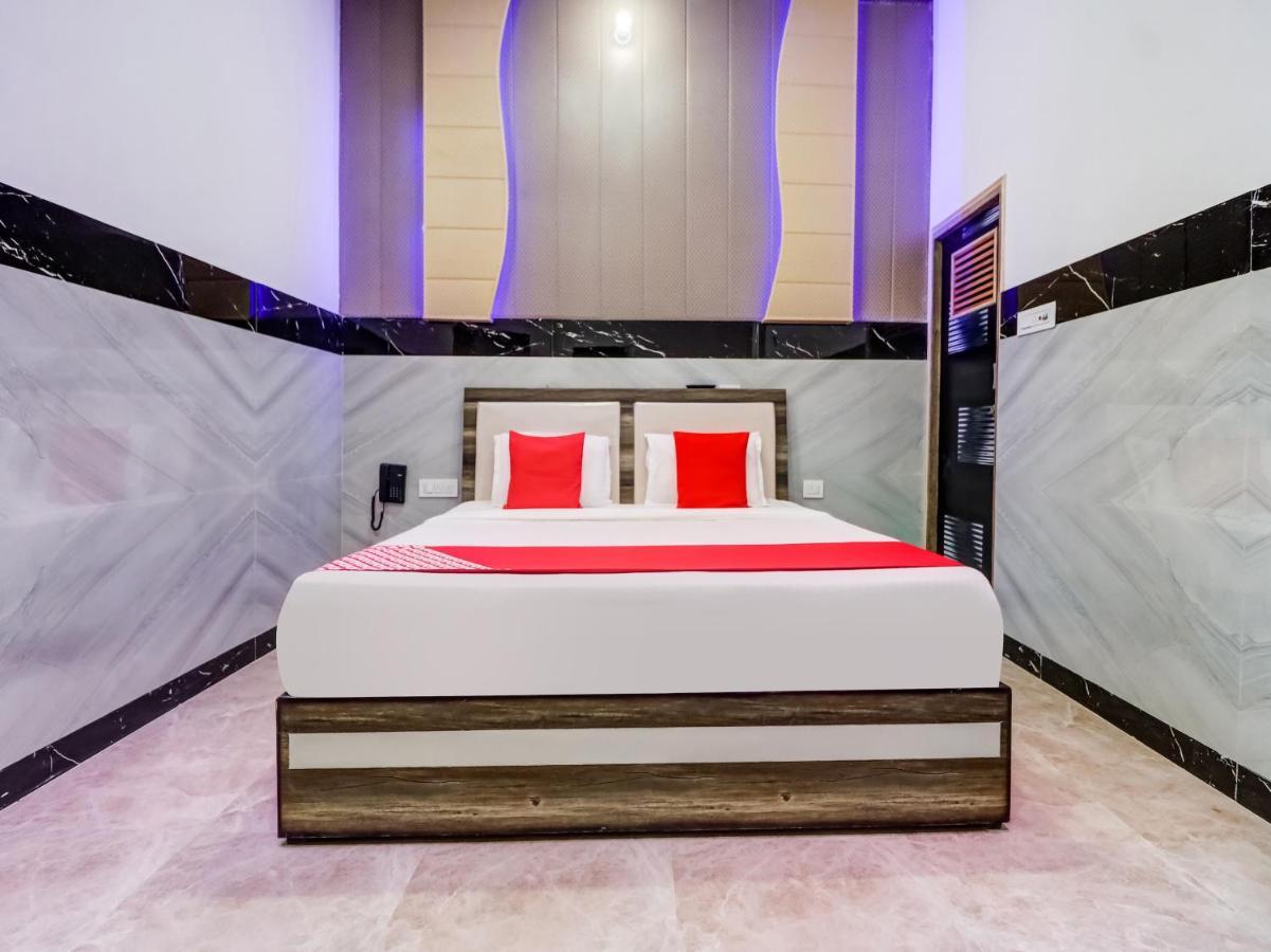 Oyo Flagship 83121 Hotel Rose Vip Saharanpur Εξωτερικό φωτογραφία