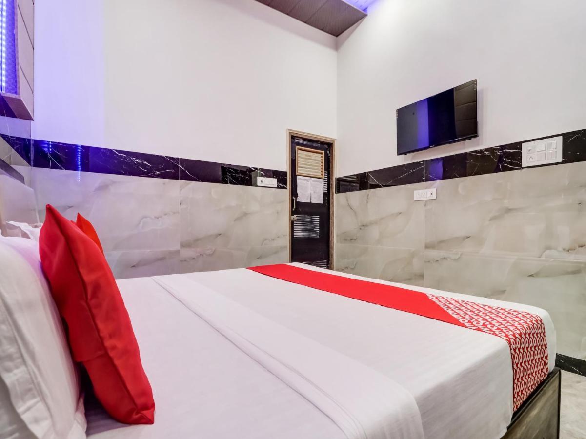 Oyo Flagship 83121 Hotel Rose Vip Saharanpur Εξωτερικό φωτογραφία