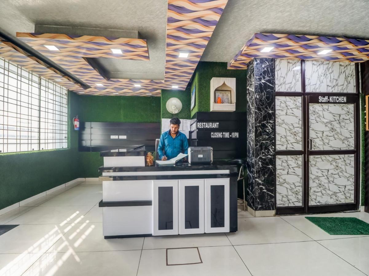 Oyo Flagship 83121 Hotel Rose Vip Saharanpur Εξωτερικό φωτογραφία